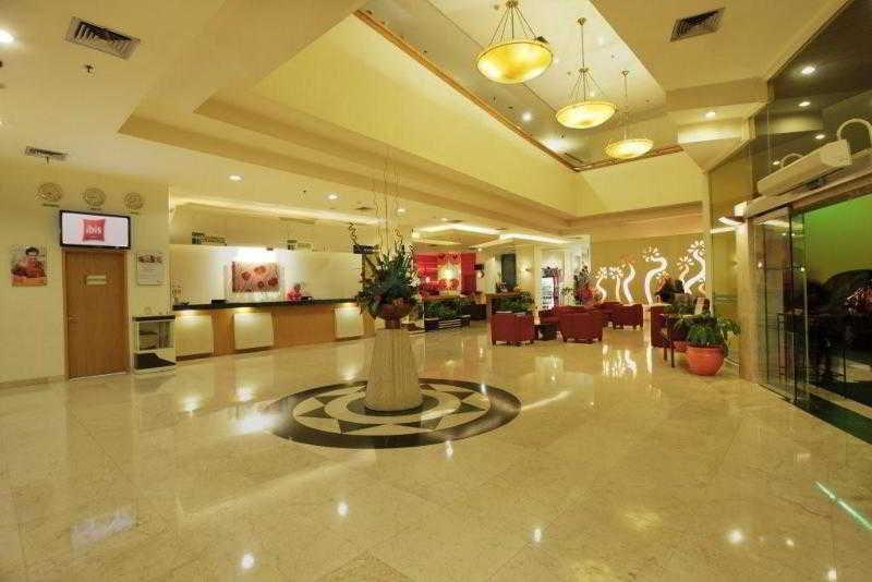 Готель Ibis Malioboro Джок'якарта Екстер'єр фото