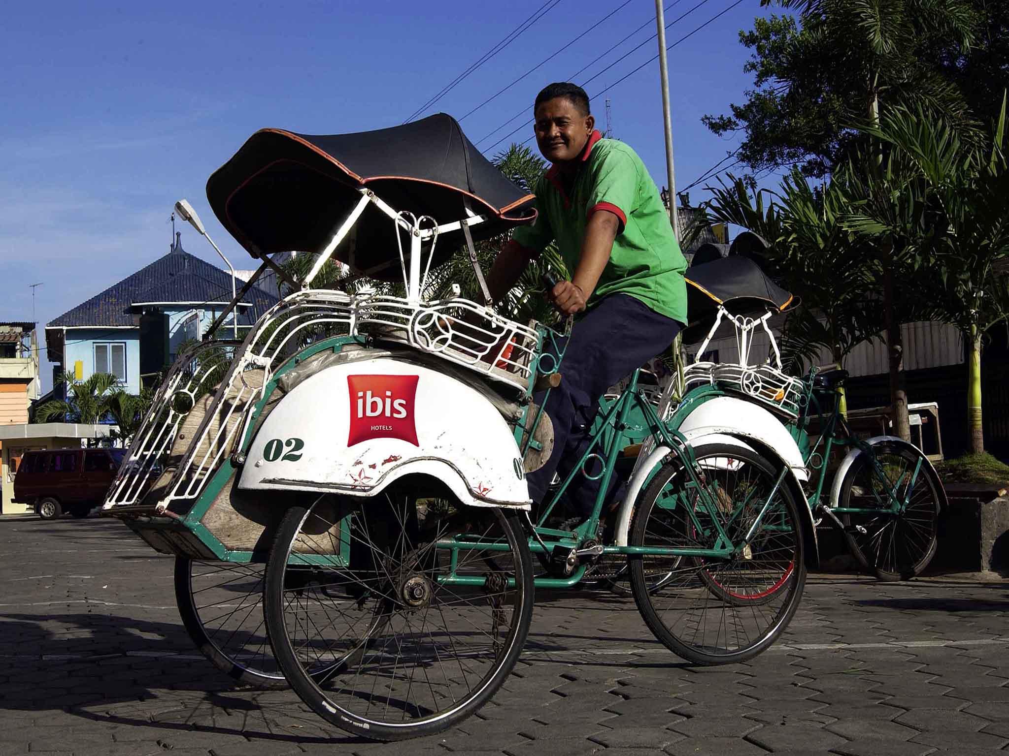 Готель Ibis Malioboro Джок'якарта Екстер'єр фото