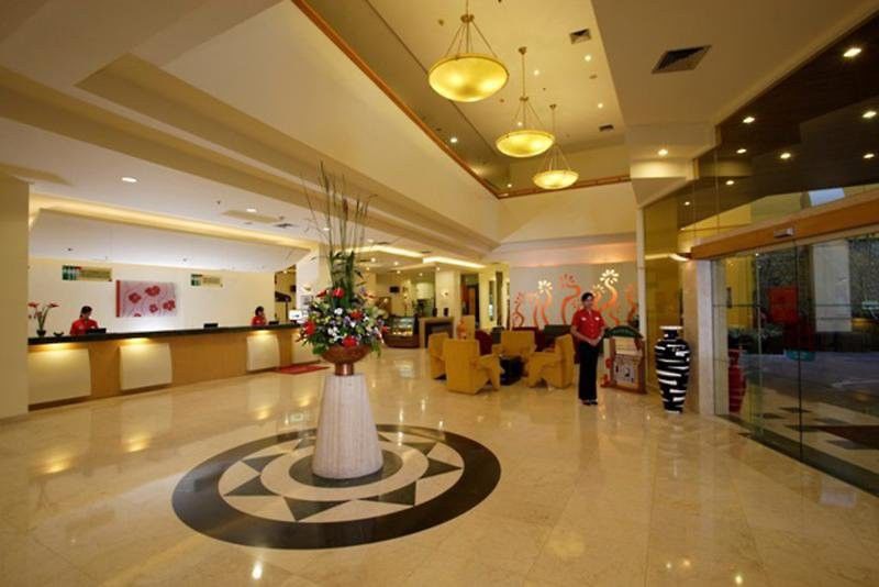 Готель Ibis Malioboro Джок'якарта Екстер'єр фото