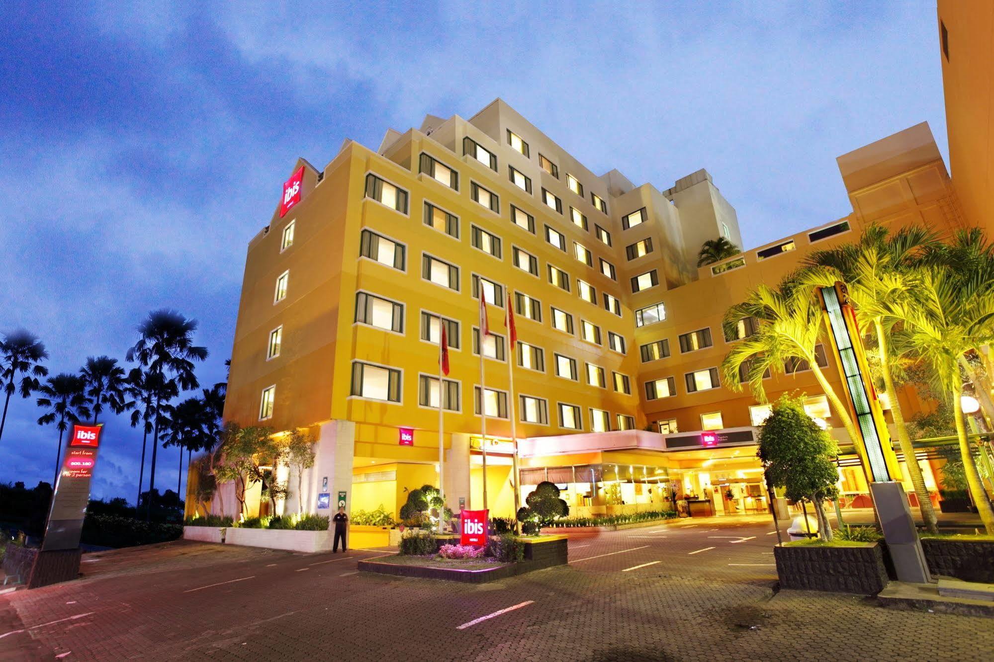 Готель Ibis Malioboro Джок'якарта Екстер'єр фото